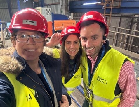 Picture showing Aida Cierco with one female and one male colleague in a contruction side