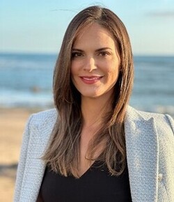 Picture showing profile picture of Rosane Moura, Senior Innovation Engineer, PHD at Klöckner Pentaplast